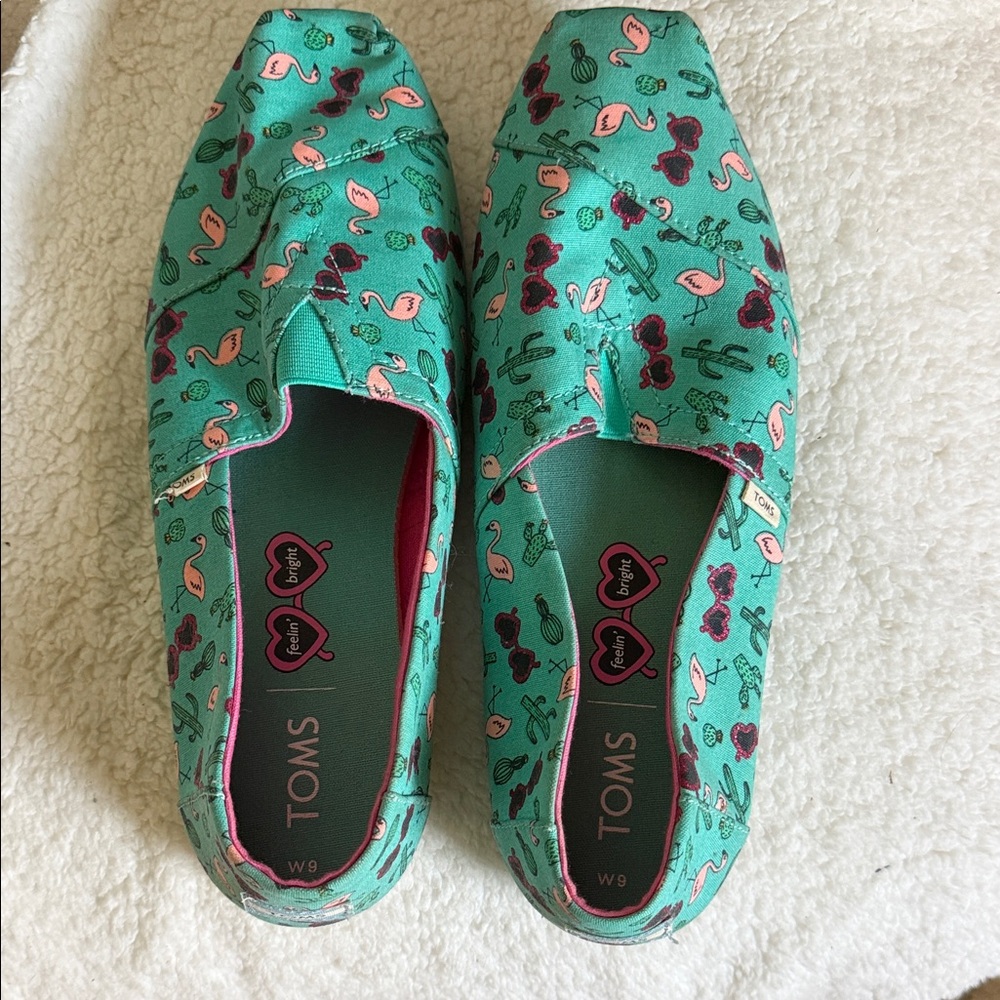 TOMS Women's Teal Flamingo & Cactus Slip-Ons